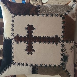 Cross pillow-western